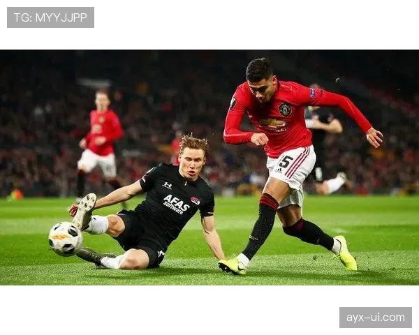 阿尔克马尔新赛季战术升级：深度解析优势提升与突破性表现