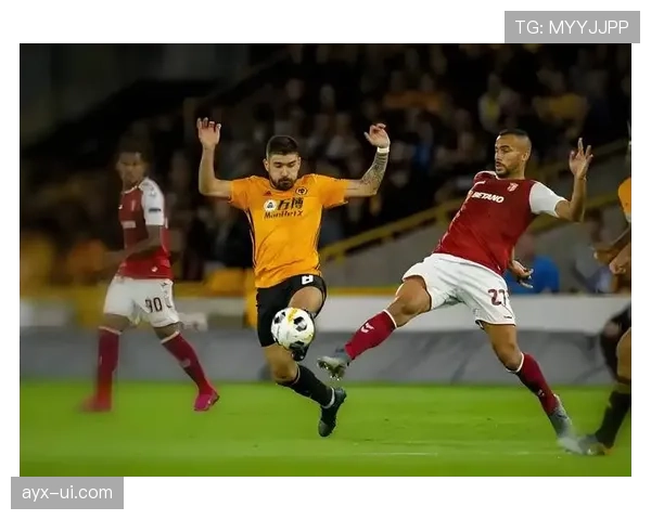 英超赛季回顾:延森表现稳步提升,成球迷关注焦点 英超赛季回顾:延森表现稳步提升,成球迷关注焦点