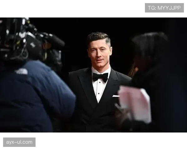 格列兹曼与菲尔米诺对比解析：影锋与伪九号的战术价值差别